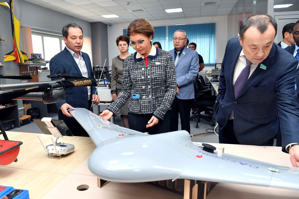 Парламент Сенатының депутаттары Назарбаев Университетінде болды