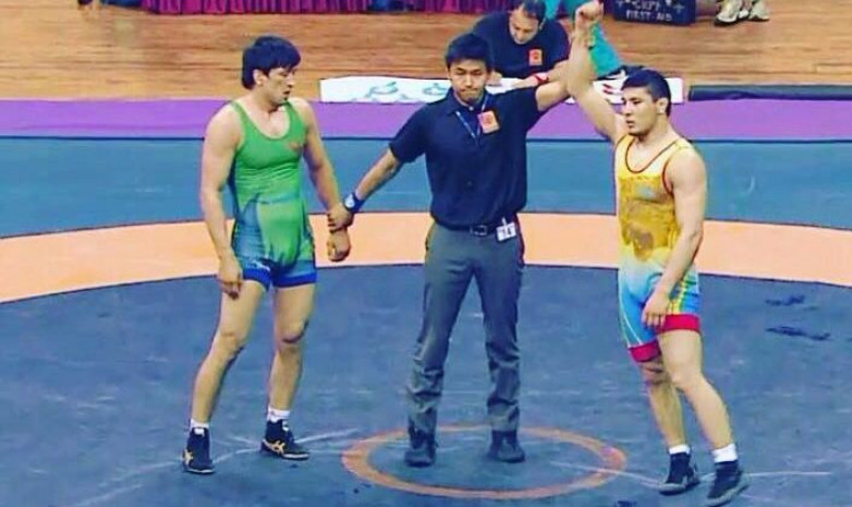 Еркін күрес: Азамат Хасавюртте алдына жан салмады