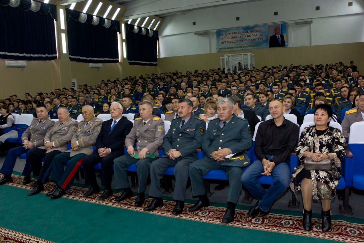 Радиоэлектроника және байланыс әскери-инженерлік институты 18 жылдығын атап өтті