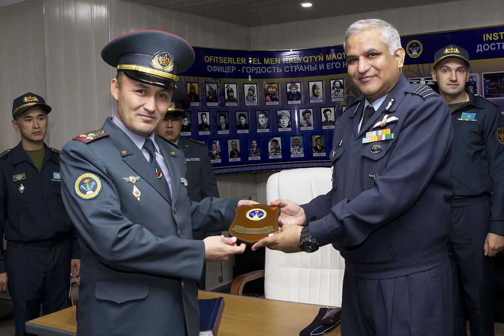 Үндістан делегациясы қазақстандық әскери институтта болды