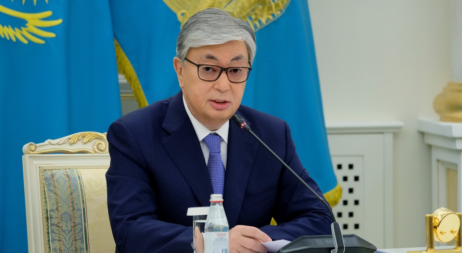 Президент: Тіл мамандары жаңа әліпбиді жетілдіруі керек