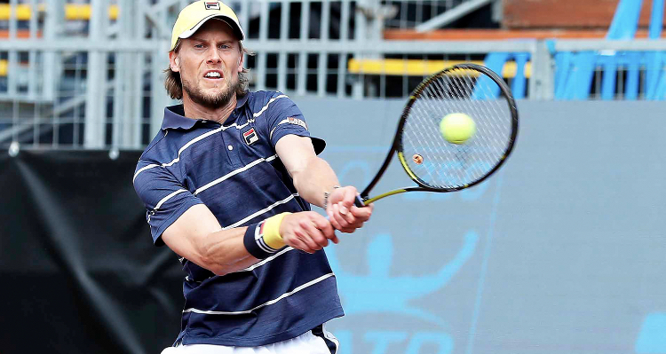 Теннис: Сеппи сан соқтырып кетті