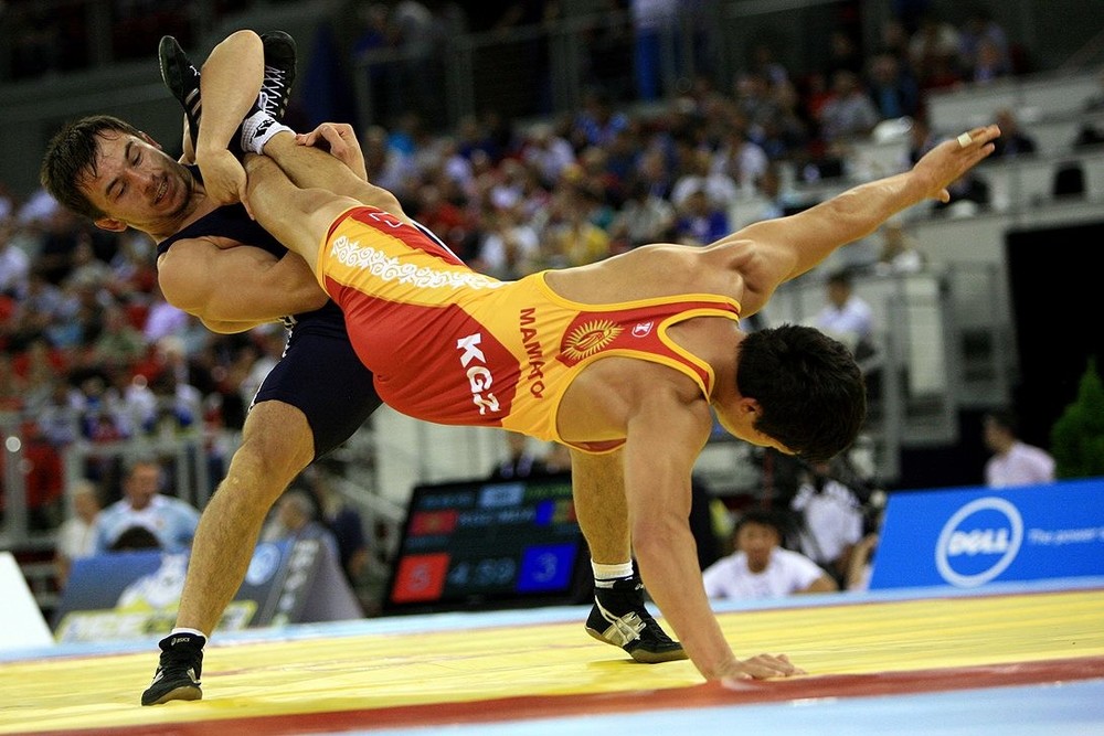 Күрес: Адлан Асқаров жартылай финалға шықты