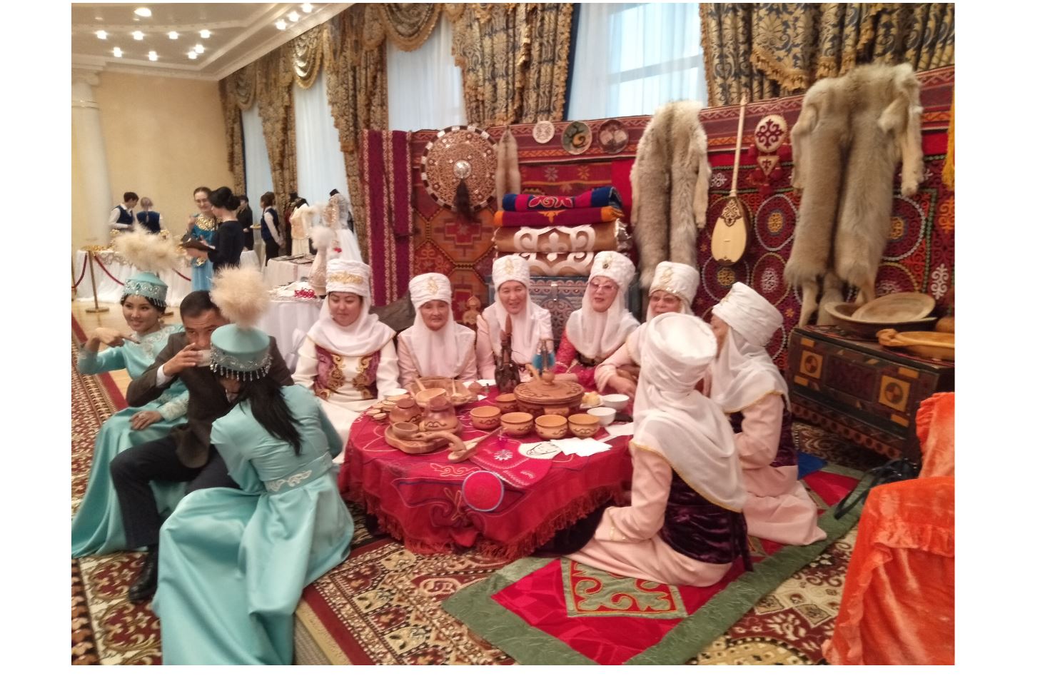 Шаңырағы биіктің – мемлекеті берік