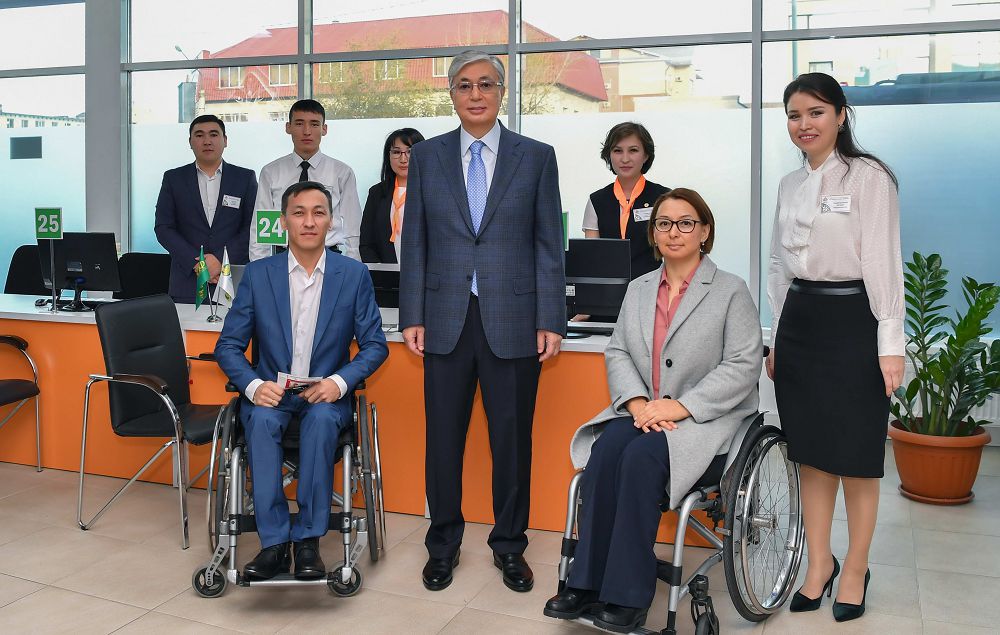 Қасым-Жомарт Тоқаев «Жанұя» отбасын қолдау институты орталығына барды