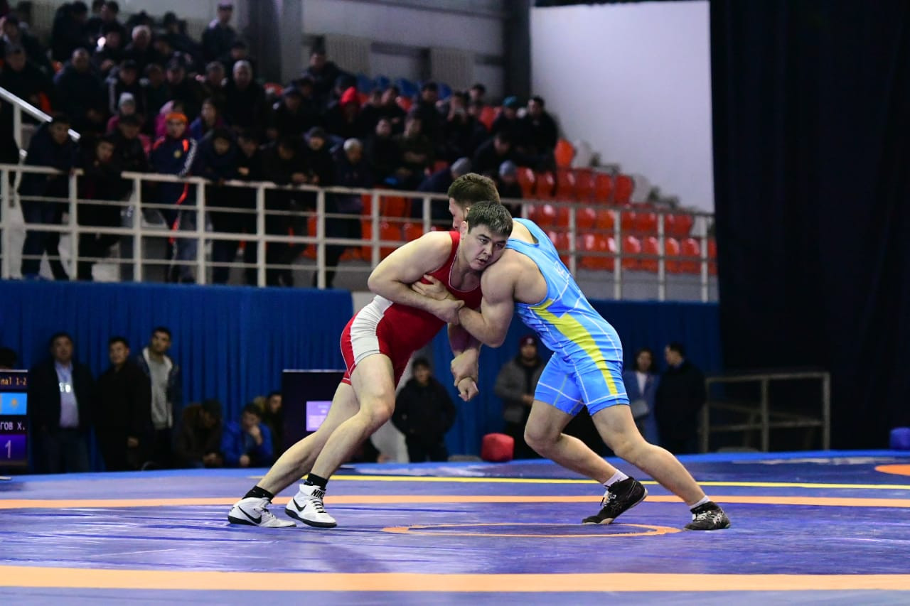 Грек-рим күресі шеберлерінің бәсекелері басталды