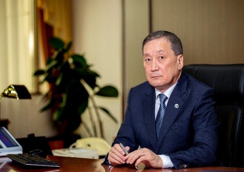 Сапархан Омаров: Біздің жетістігіміздің кепілі – табысты фермер