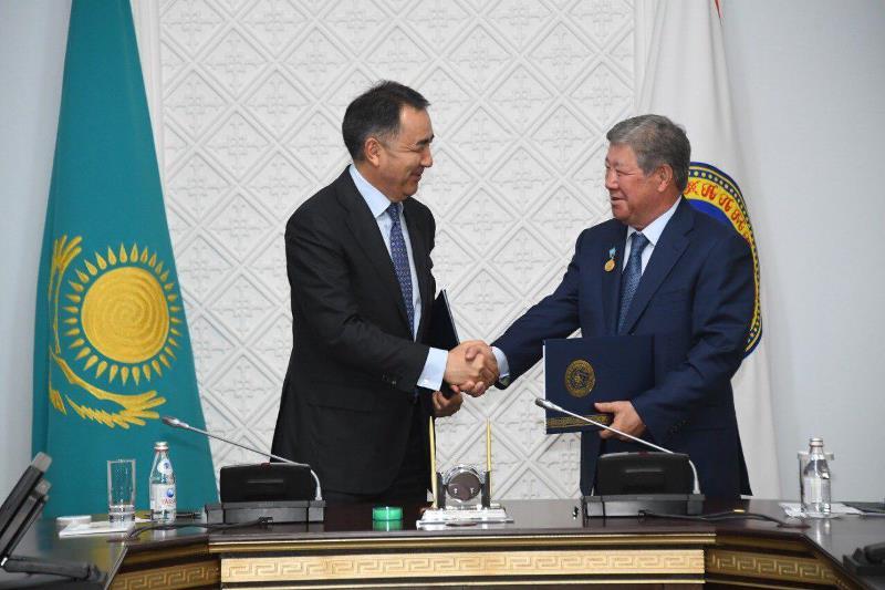 А.Есімов пен Б.Сағынтаев ынтымақтастық меморандумына қол қойды