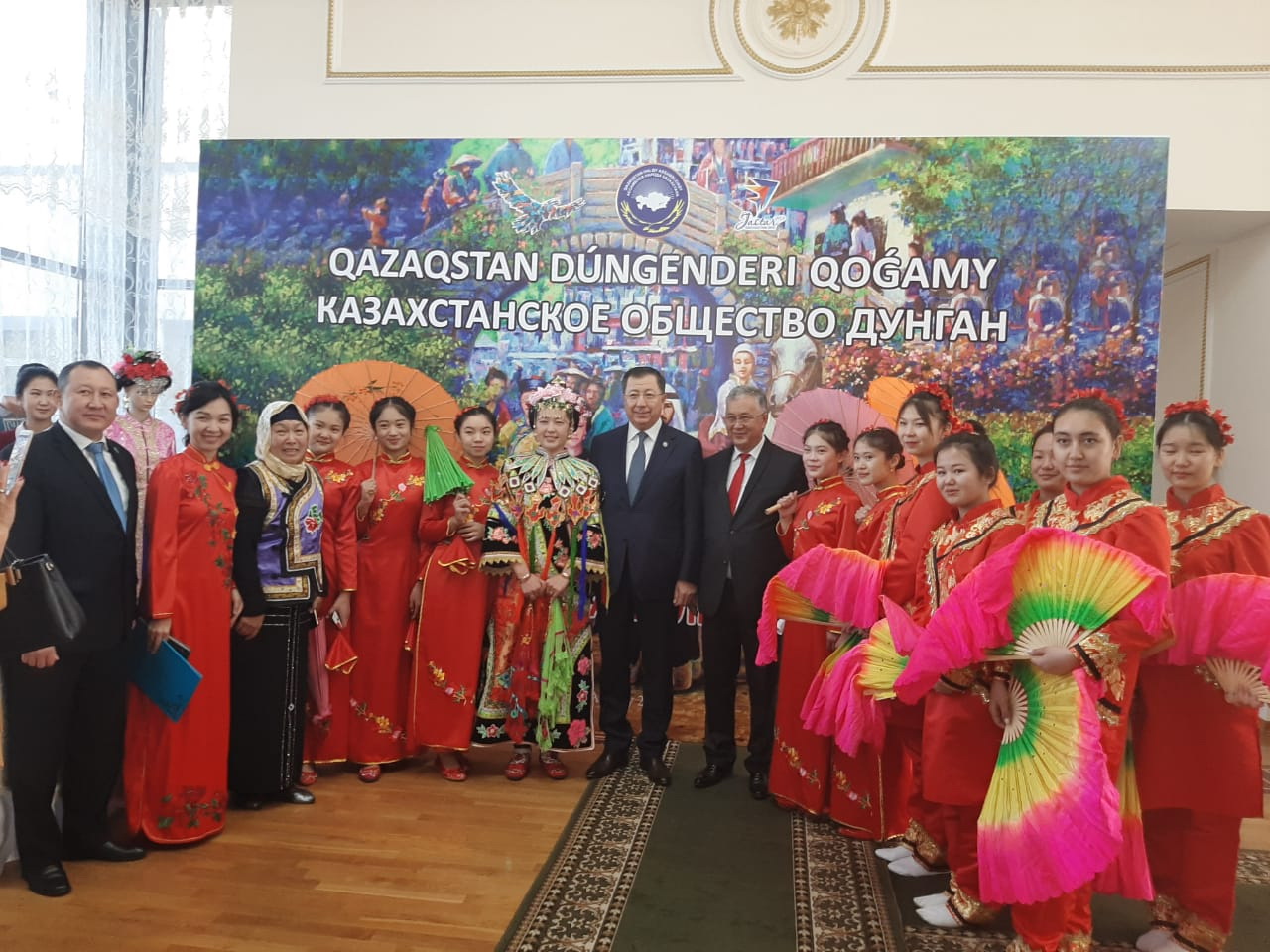 Дүнгендердің дүбірлі мерекесі