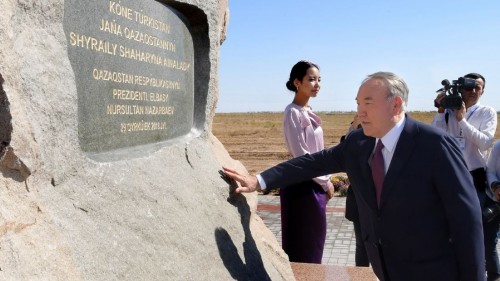 Елбасы және түлеген Түркістан