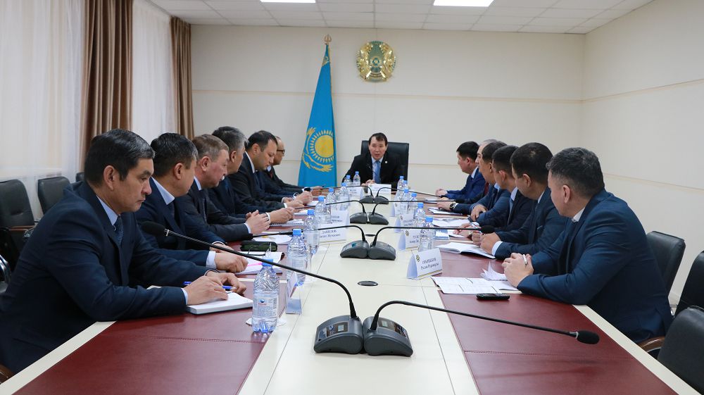 А.Шпекбаев Президенттік резервтің офицерлеріне дәріс өткізді