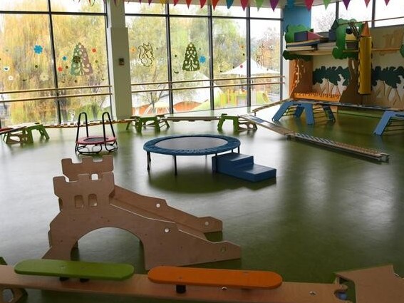 Әкім орынбасары оңалту орталығына барды