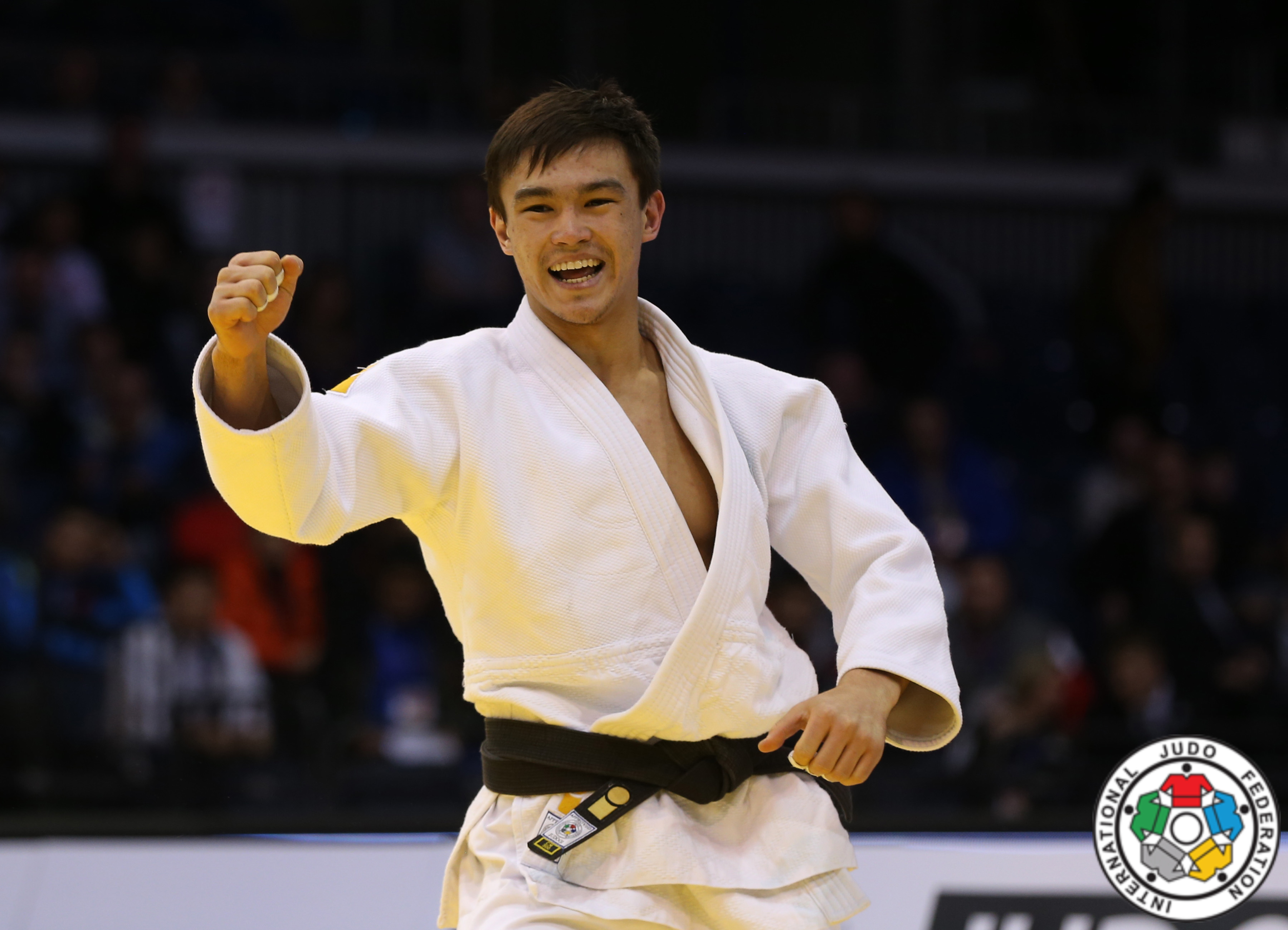 Grand Slam жарысында белдеседі