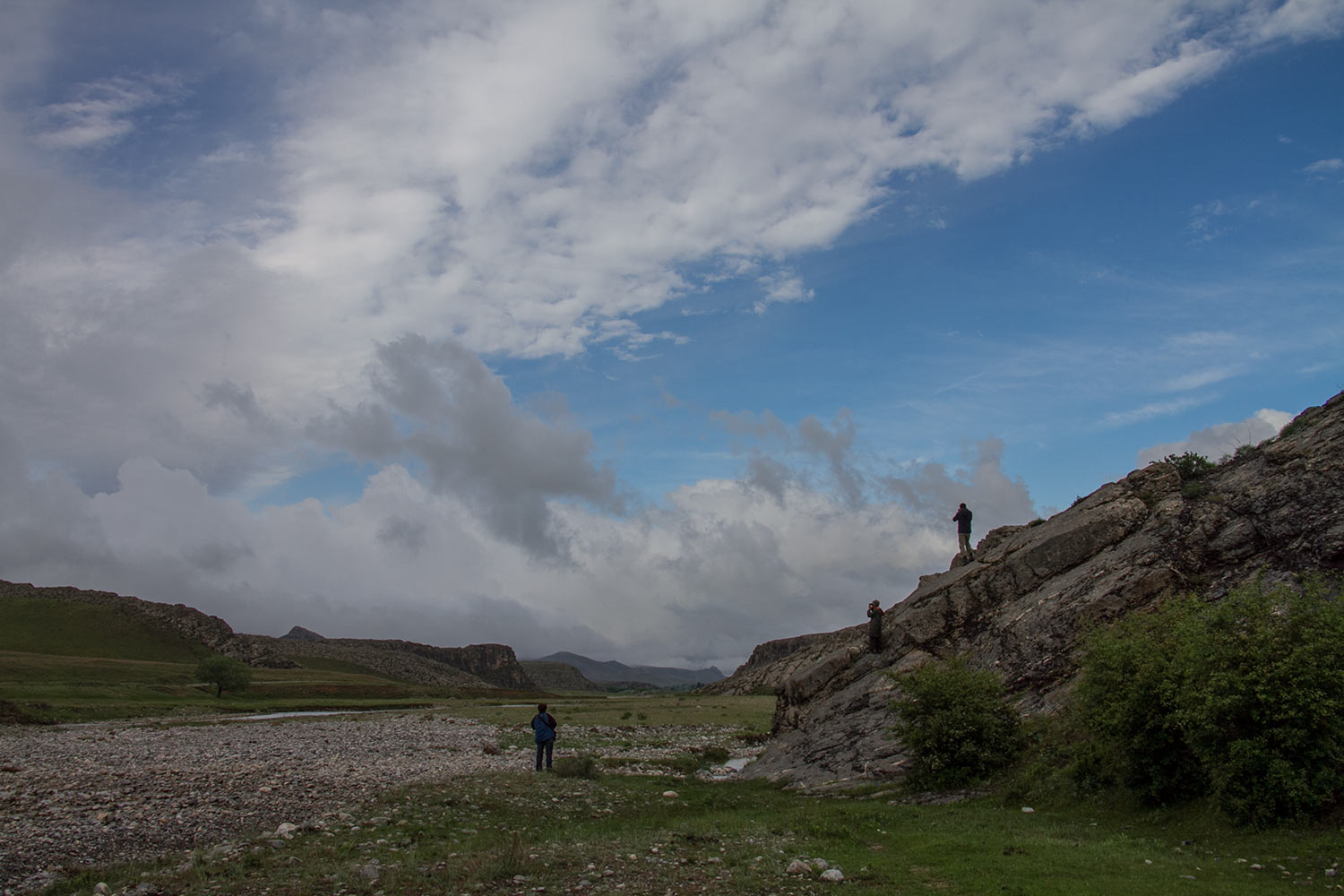 Қаратау неге қаһарлы?