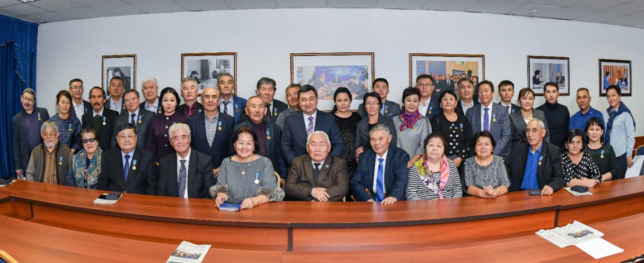 «Егеменнің» ардагерлері ардақталды (фоторепортаж)