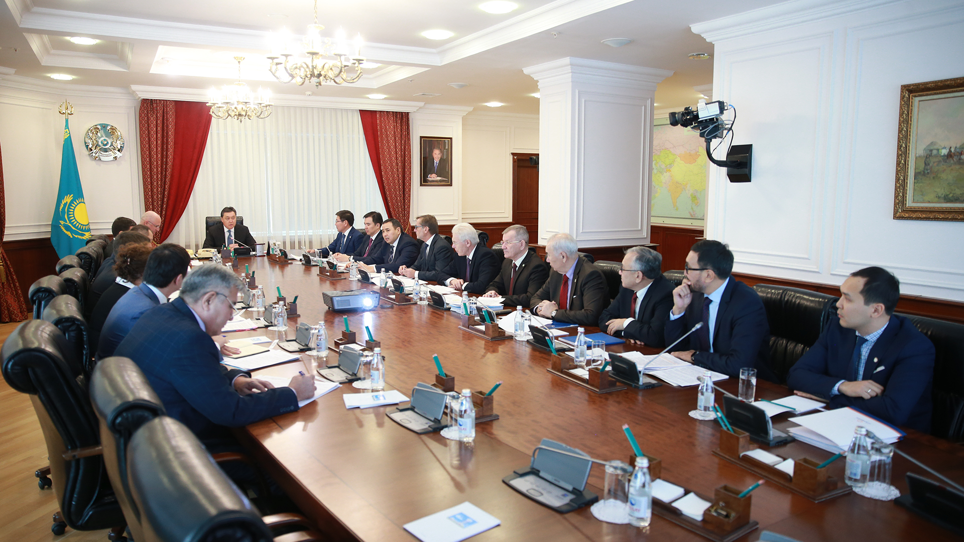 А. Мамин құрылыс саласын дамыту мәселелері жөнінде кеңес өткізді