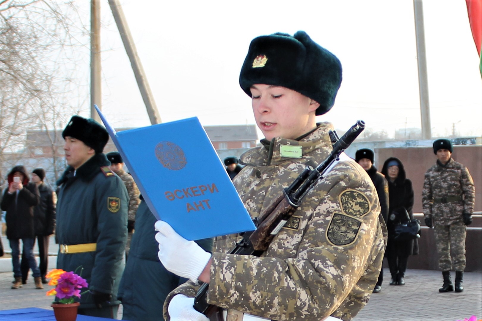 Тұңғыш Президент күні «Батыс» ӨңҚ жас толымы әскери ант қабылдады