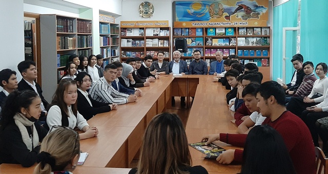 «Тарихи-әдеби өлкетануды дамыту» жобасы аясында оқырмандармен кездесу өтті