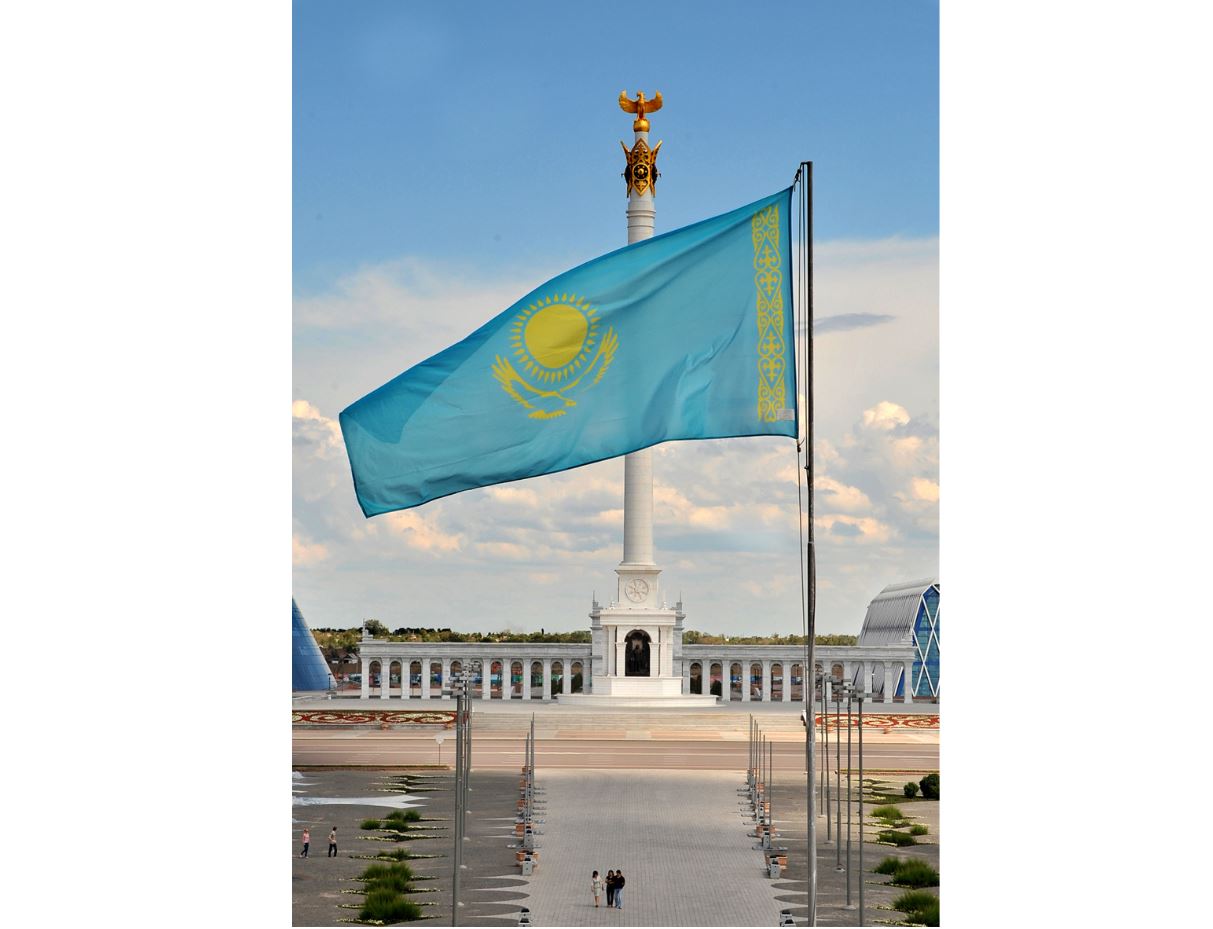 Тәу етер жалғыз киеміз