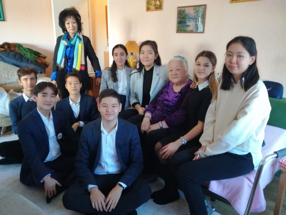 Фариза ақынның ұстазы