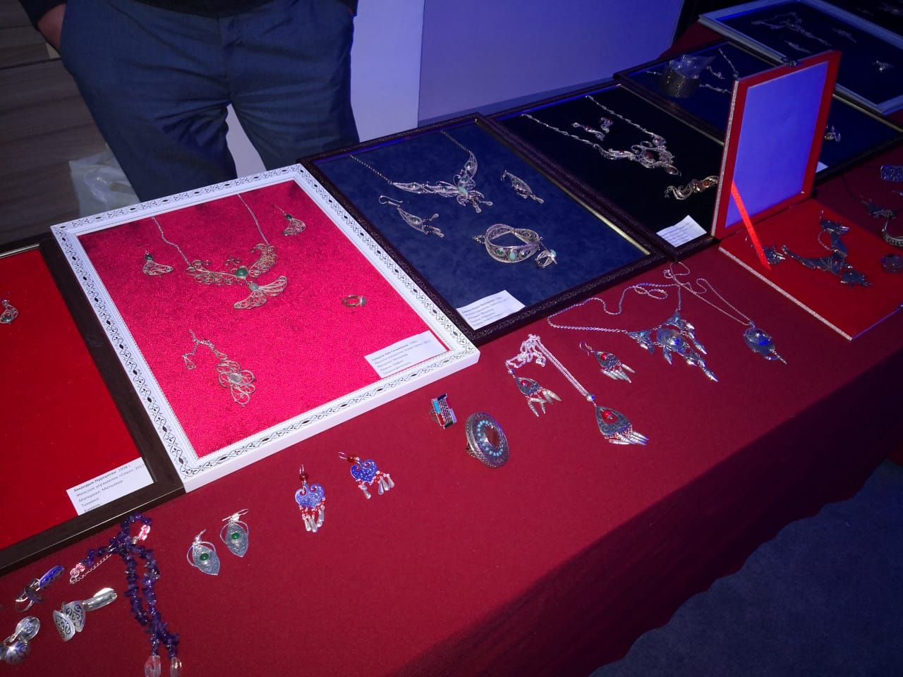 Сәндік-қолданбалы өнер колледжі мамандарымен мақтанады