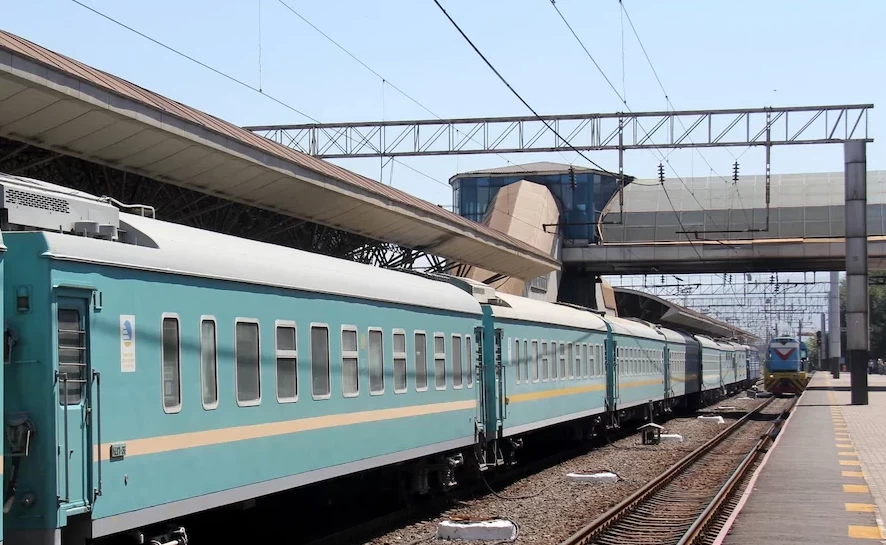 Пойызда дүниеге келді