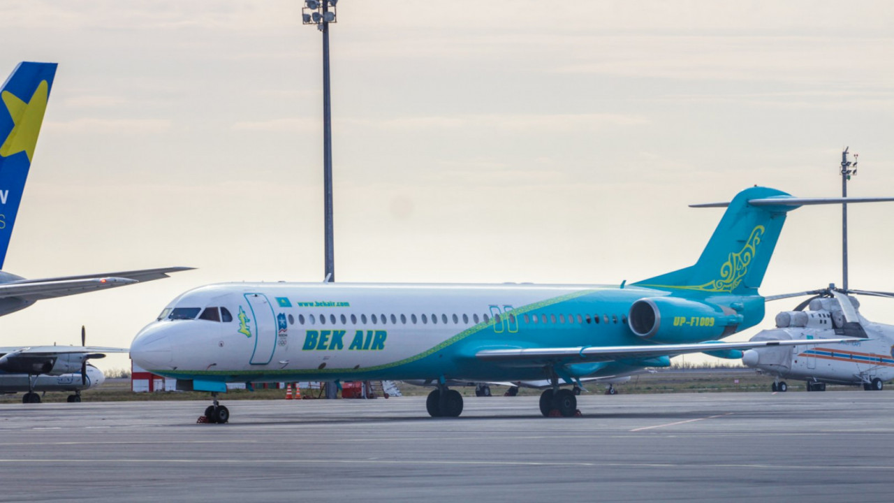 Президент жолаушылар ұшағы апатынан қаза тапқан азаматтардың туыстарына көңіл айтты