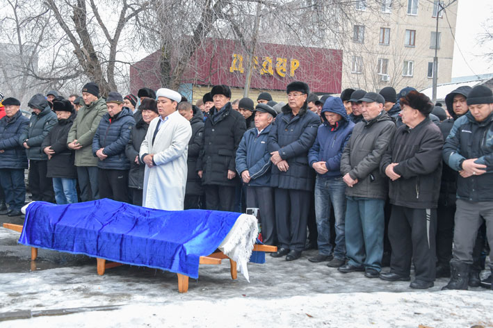 Алматы облысында ұшақ апатынан қаза болған тұрғынмен қоштасты