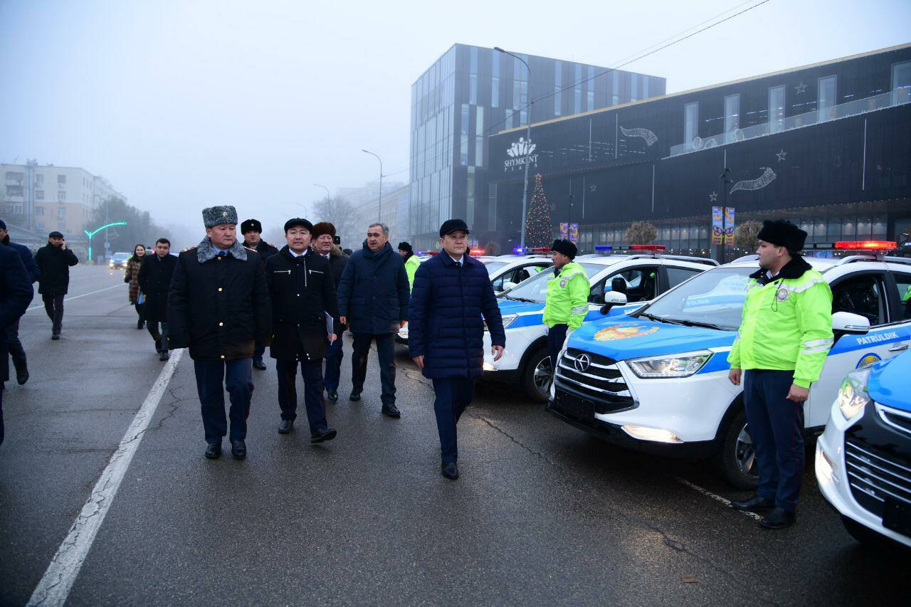Шымкент қаласының полиция қызметіне 109 жаңа автокөлік тапсырылды