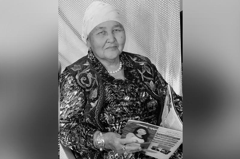 Арыстанбек Мұхамедиұлының анасы дүниеден озды