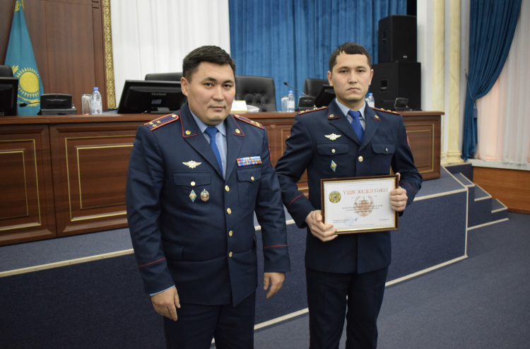 Маңғыстауда жылдың үздік полицейлері марапатталды