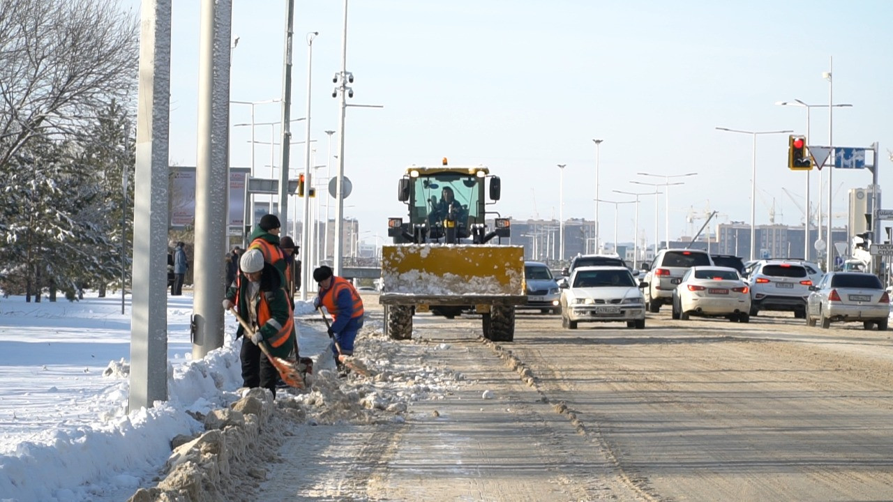 Нұр-Сұлтанда қар тазалауға 1 403 жұмысшы жұмылдырылды