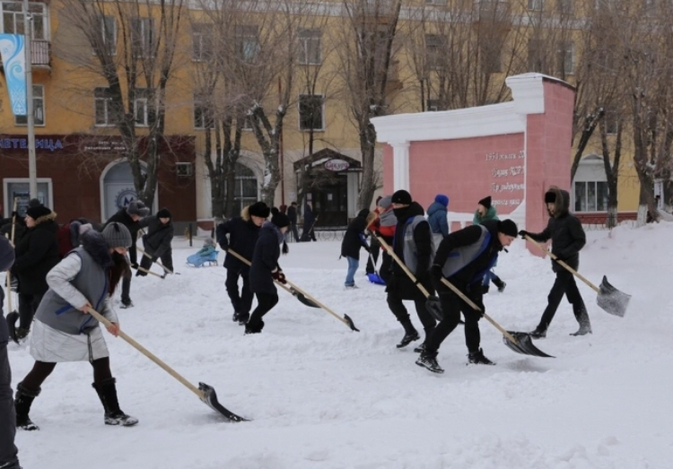Қарағанды облысында Birgemiz акциясы аясында 30 мың адам қар күреді
