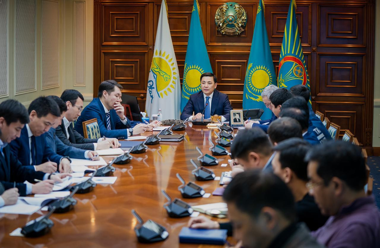 Елорда әкімі Мемлекет басшысының тапсырмаларын жүзеге асыру бойынша кеңес өткізді