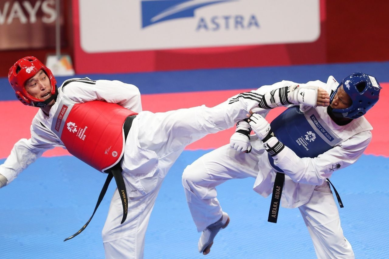 Түркияда өнер көрсетеді