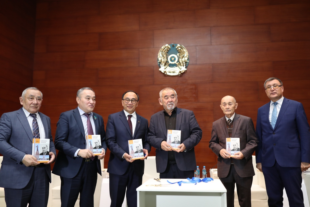 Журналистердің ұстазына арналды