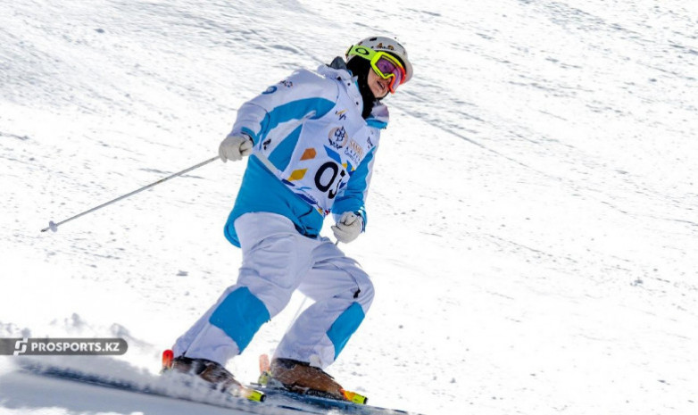 Фристайлшылар жарап тұр