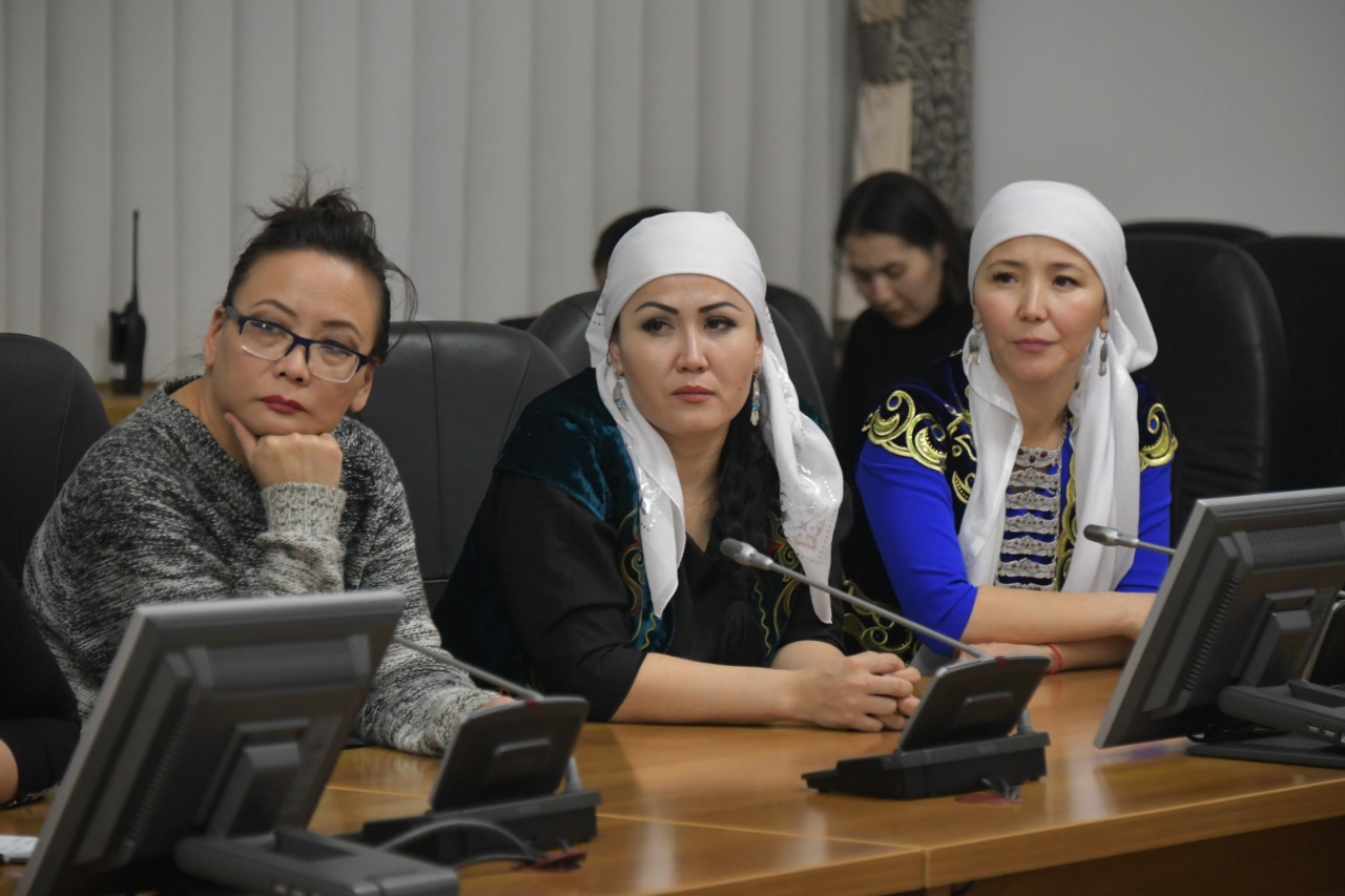 Алматыда көпбалалы және мұқтаждығы бар отбасылармен бірлескен жұмыс тобы құрылды