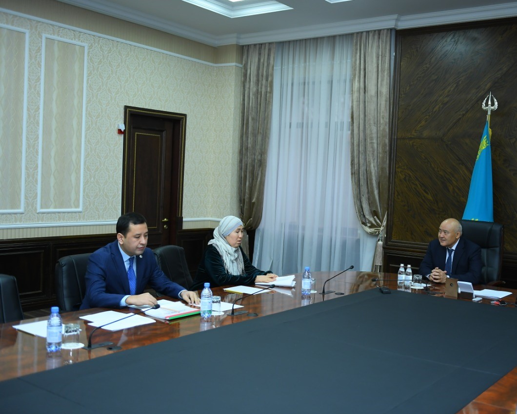 Түркістан: Көпбалалы аналар мұң-мұқтажын облыс әкіміне айтты