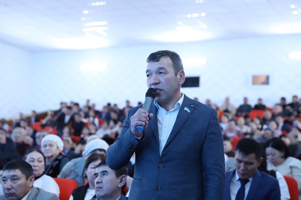 Аудан тұрғындары үй салу, абаттандыру жұмыстарына көмек беруде