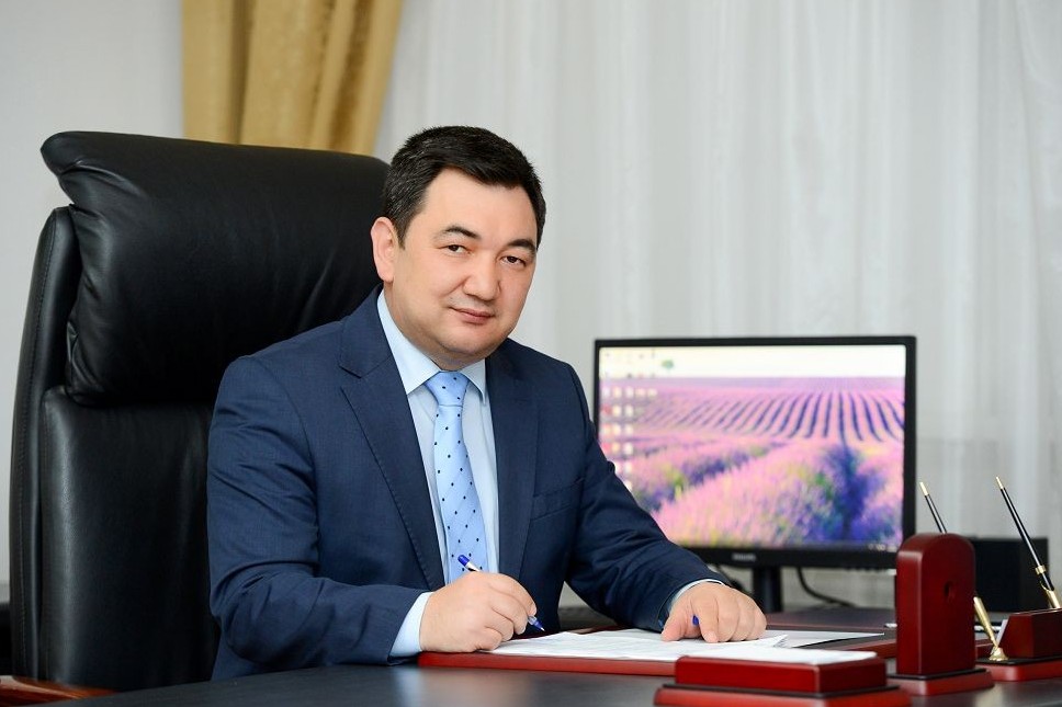 Төрткүл дүниенің төрелік төрі