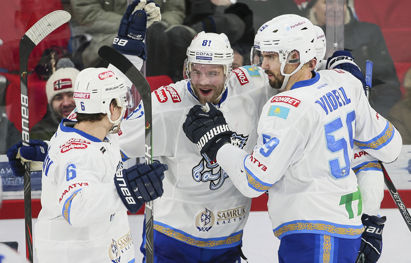 «Автомобилистен» басым түсті