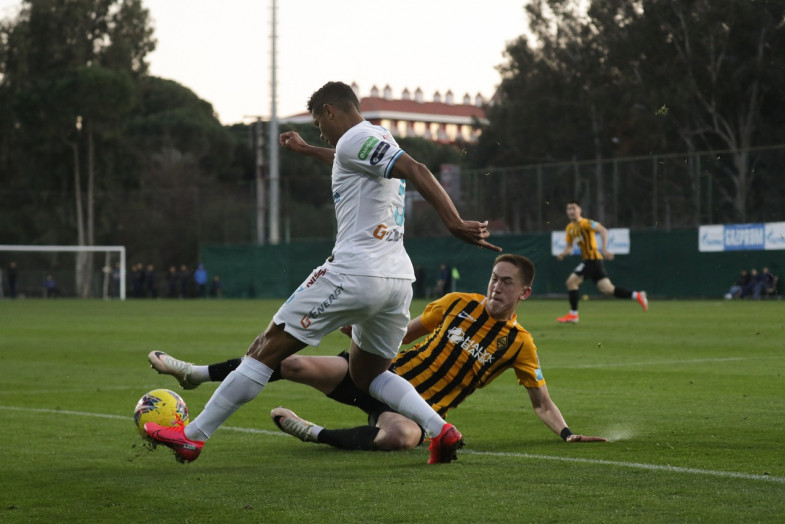 Футбол: «Қайрат» «Зенитке» есе жіберді