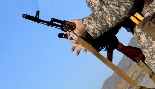 Сарбаз қару-жарақпен қашып кетті