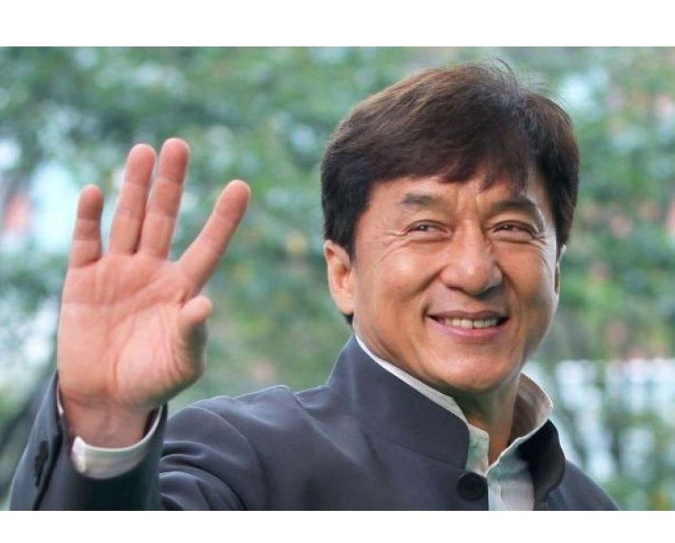 Джеки Чан коронавирус жұқтырғанын теріске шығарды