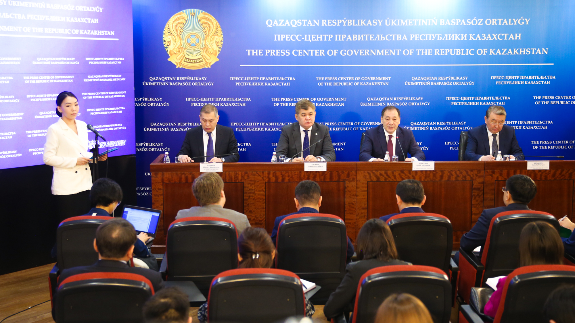 Қазақстандық кәсіпорындар тәулігіне 170 мыңға дейін медициналық маска шығарады