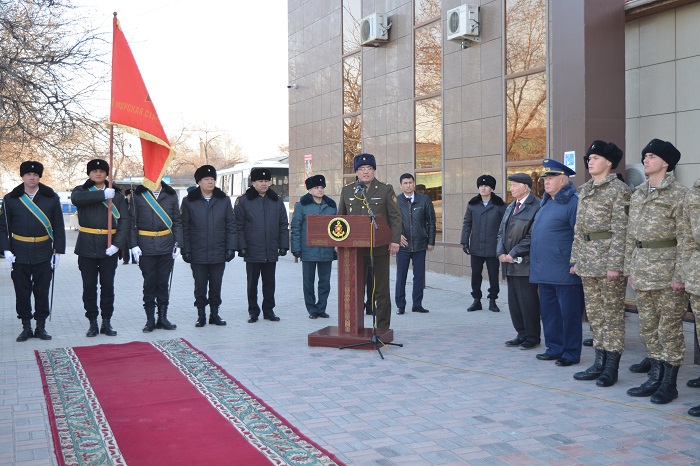 Ақтауға 74-ші жеке теңіз атқыштар бригадасының жауынгерлік туы жеткізілді