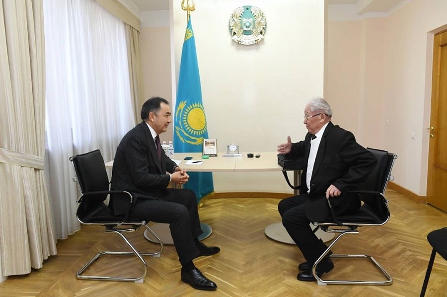 Алматы әкімі тұрғындарды қабылдады