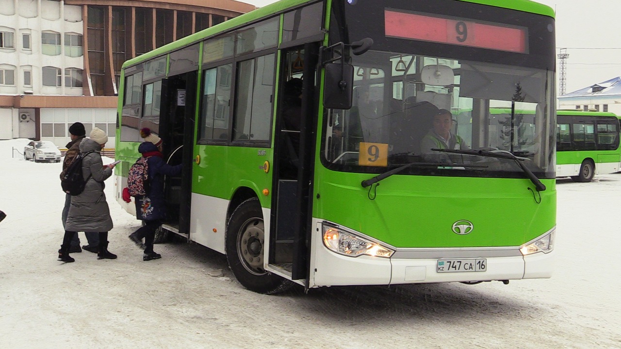 Семейде автобустар күніне 3 рет дезинфекциялануда