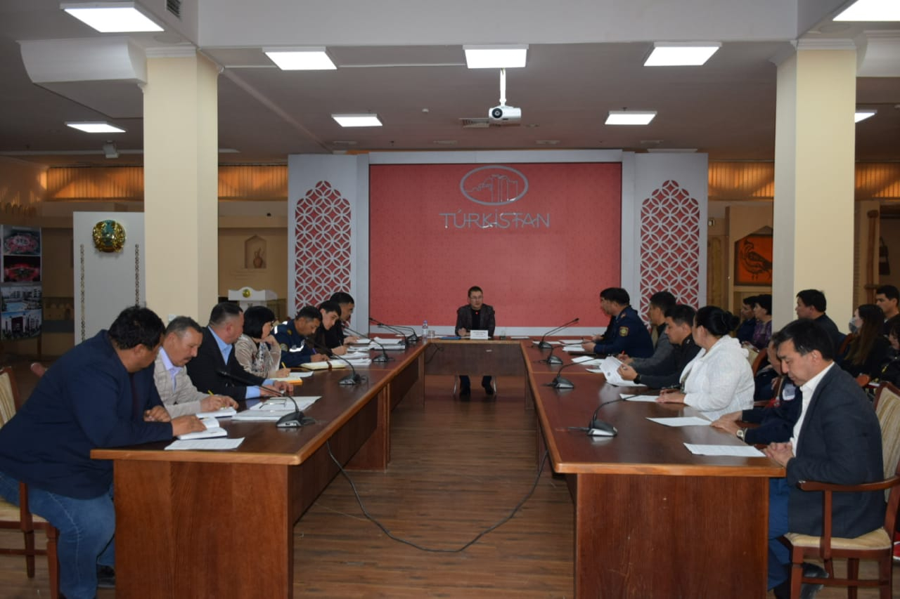 Түркістан: Азық-түлік дүкендері мен дәріханалардың жұмысы тоқтамайды